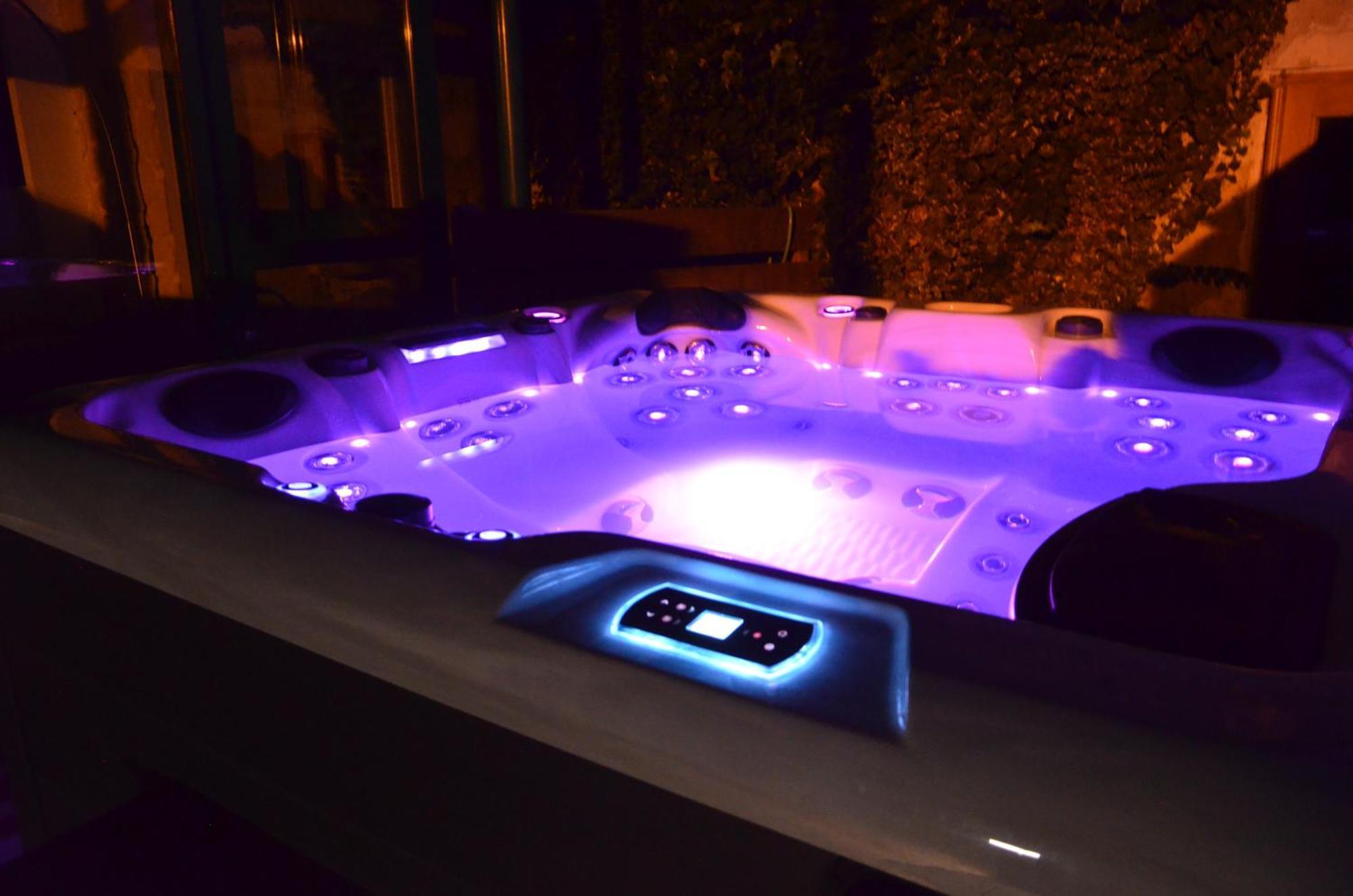 Le Logis Du Marquis Jacuzzi Billard Сasa de vacaciones